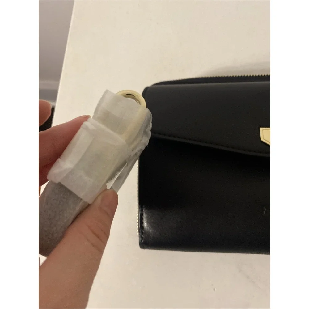 MEIA Bag Convertible Crossbody Clutch Black